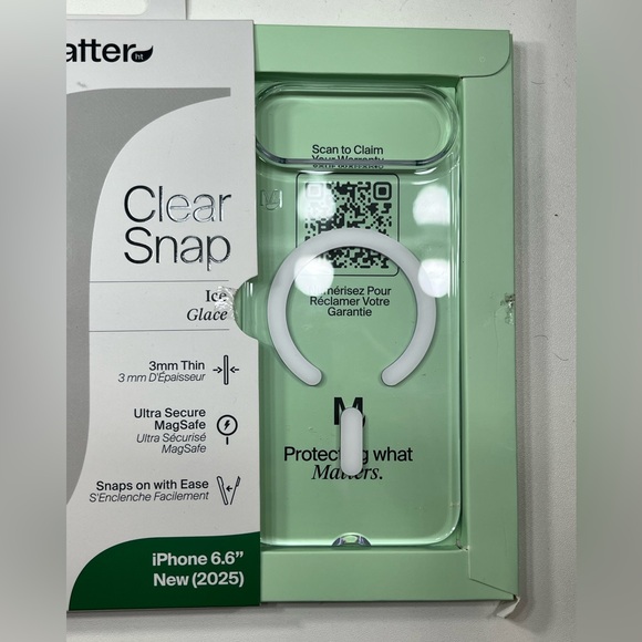 Matter Clear Snap MagSafe Case Ice/Glace iPhone 6.6” (2025) Open Box New - Picture 4 of 4